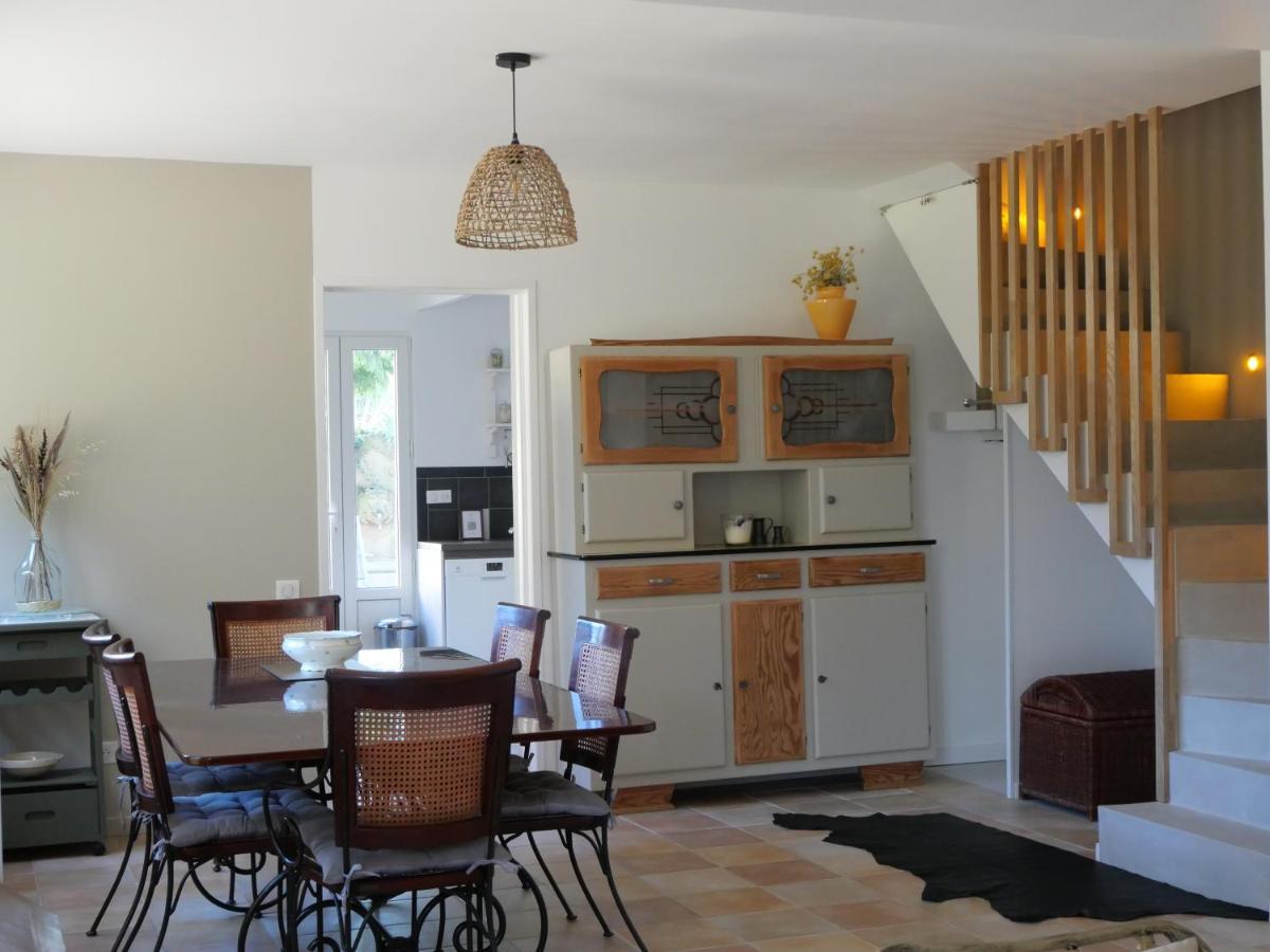 Batisse En Pierre XVII Siecle 115 M² Avec Terrasse Villa Ambares-et-Lagrave Luaran gambar