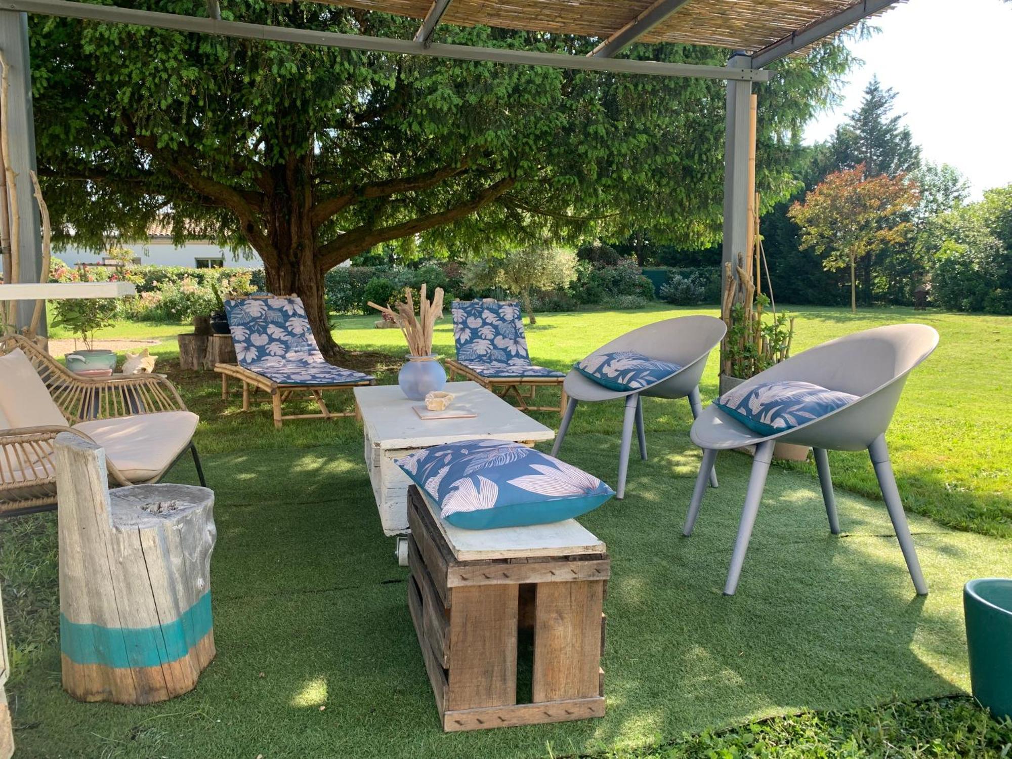 Batisse En Pierre XVII Siecle 115 M² Avec Terrasse Villa Ambares-et-Lagrave Luaran gambar